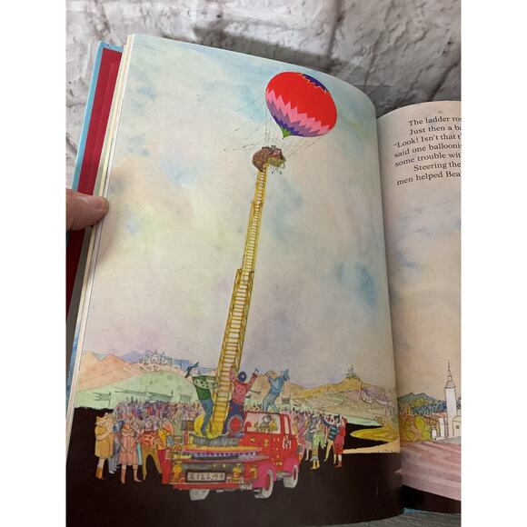 1981 Hardback Bear's Adventure by Brian Wildsmith First American Edition - Picture 6 of 8